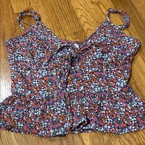 Floral cropped flowy shirt!